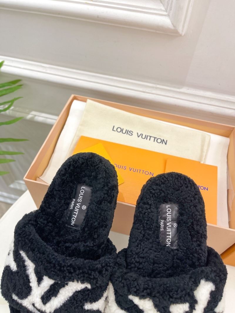 Louis Vuitton Slippers